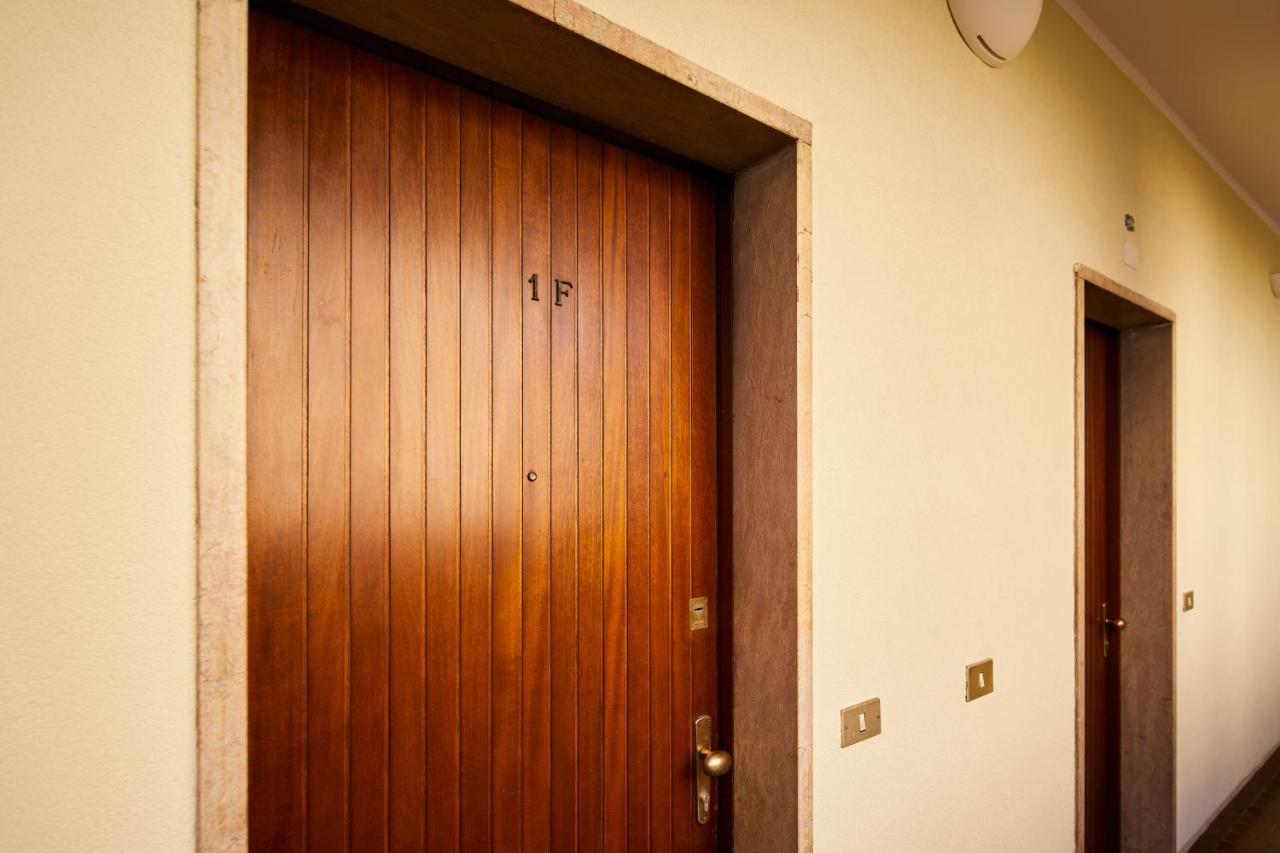 Cenacolo Vinciano-Duomo Luxury Apartment ミラノ エクステリア 写真